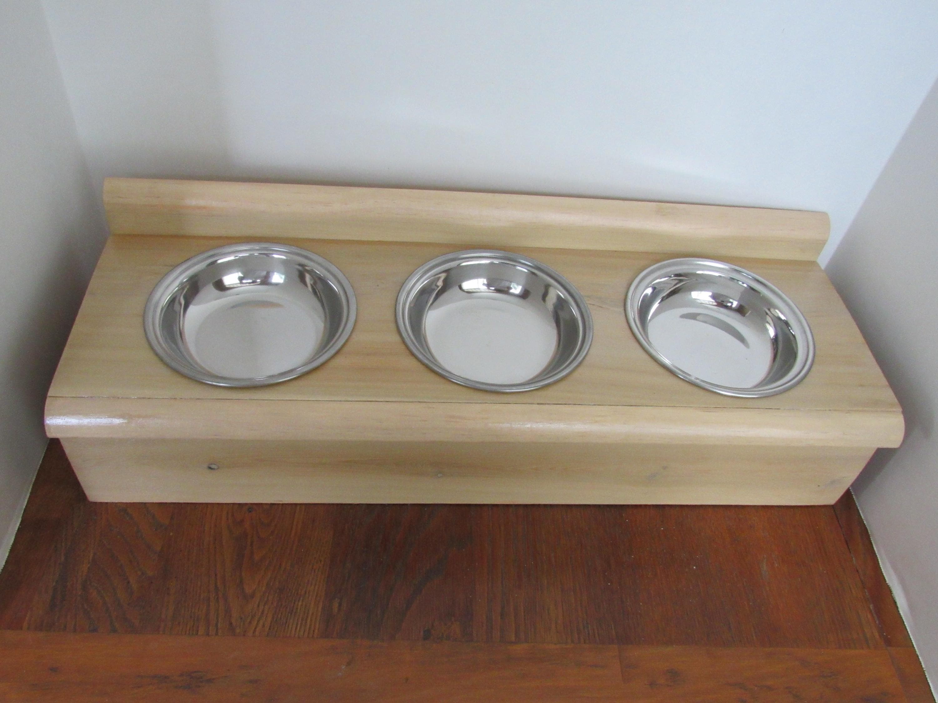 Cedar cat feeder with 3 shallow whisker friendly stainless steel bowls - Image 15