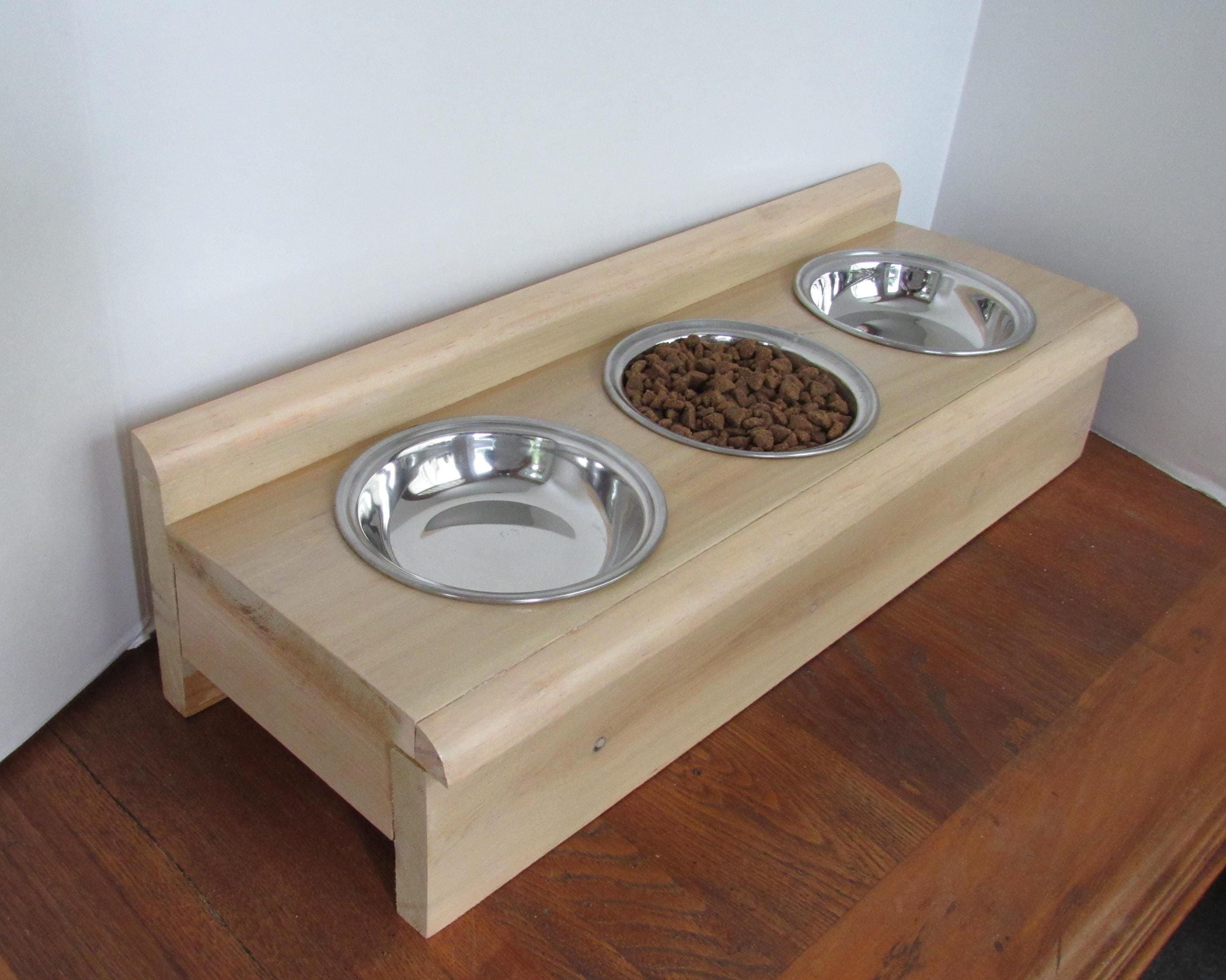 Cedar cat feeder with 3 shallow whisker friendly stainless steel bowls - Image 7