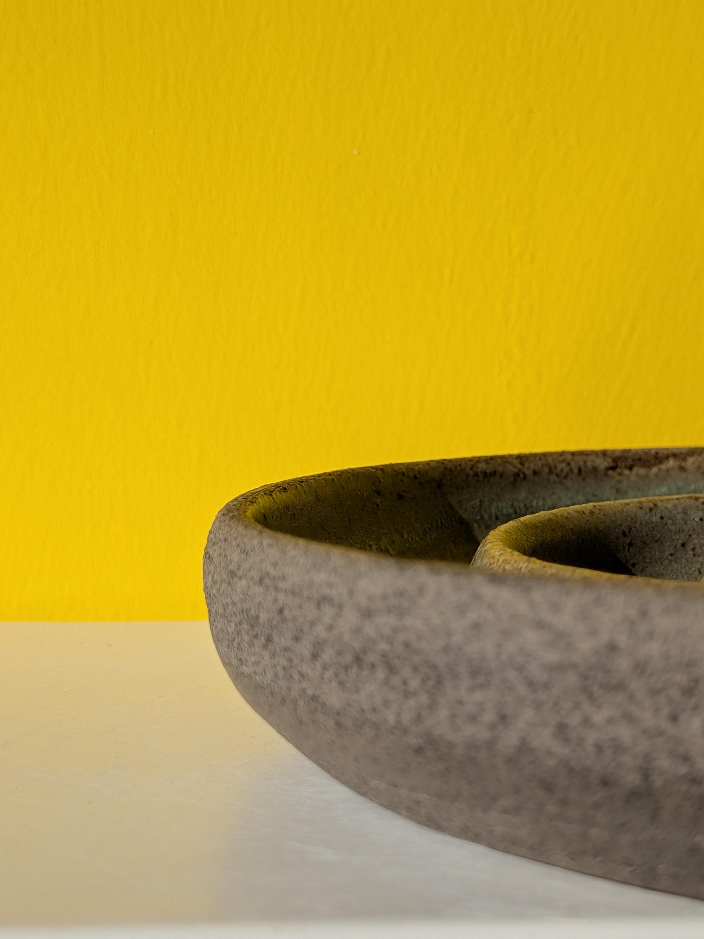 Ceramic Slow Feeder for Cats & Small Dogs – Bowl in Soft Green - Grey Clay – For Relaxed Eating – Gift Pet Owners - Image 12