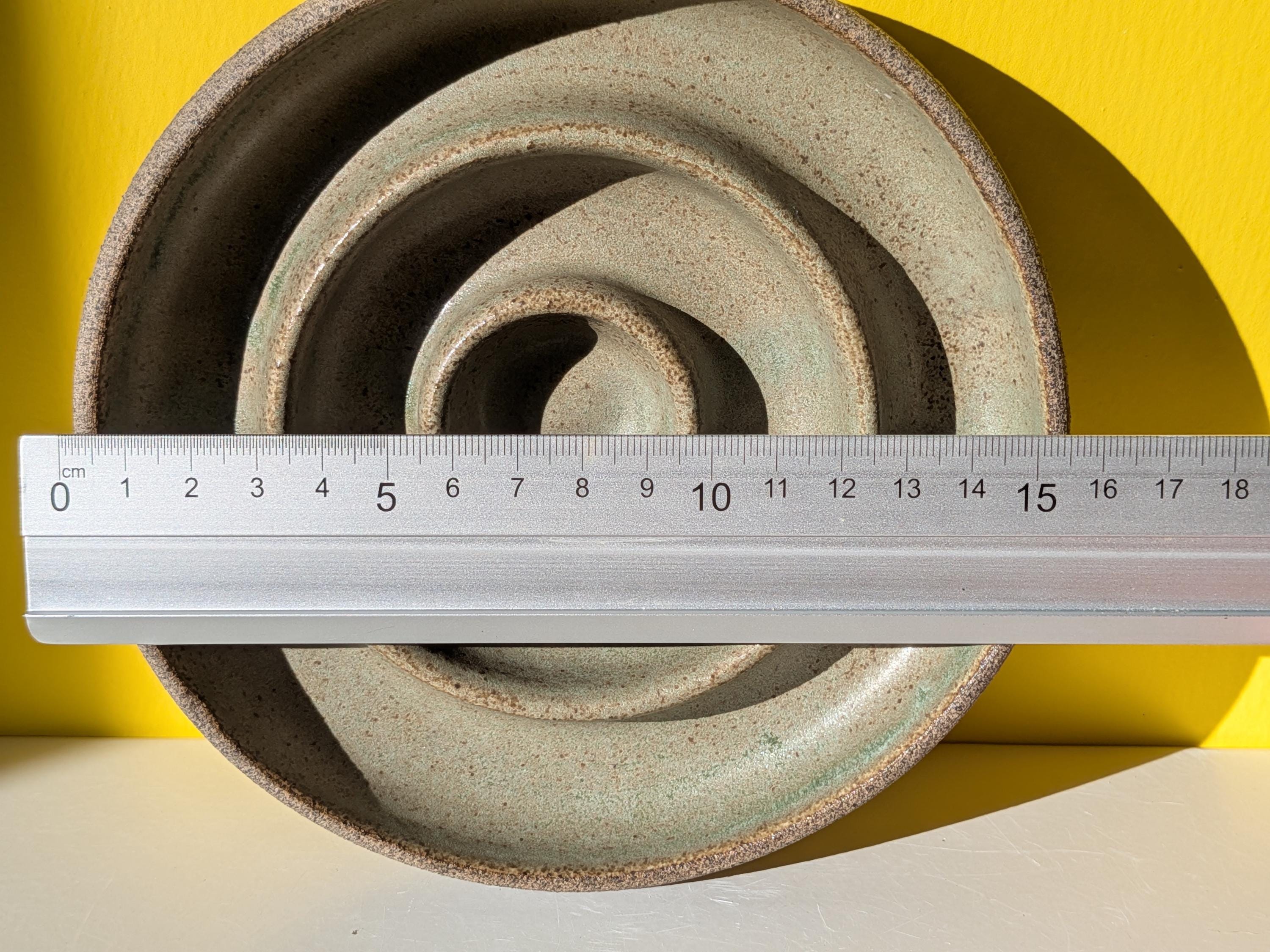 Ceramic Slow Feeder for Cats & Small Dogs – Bowl in Soft Green - Grey Clay – For Relaxed Eating – Gift Pet Owners - Image 14