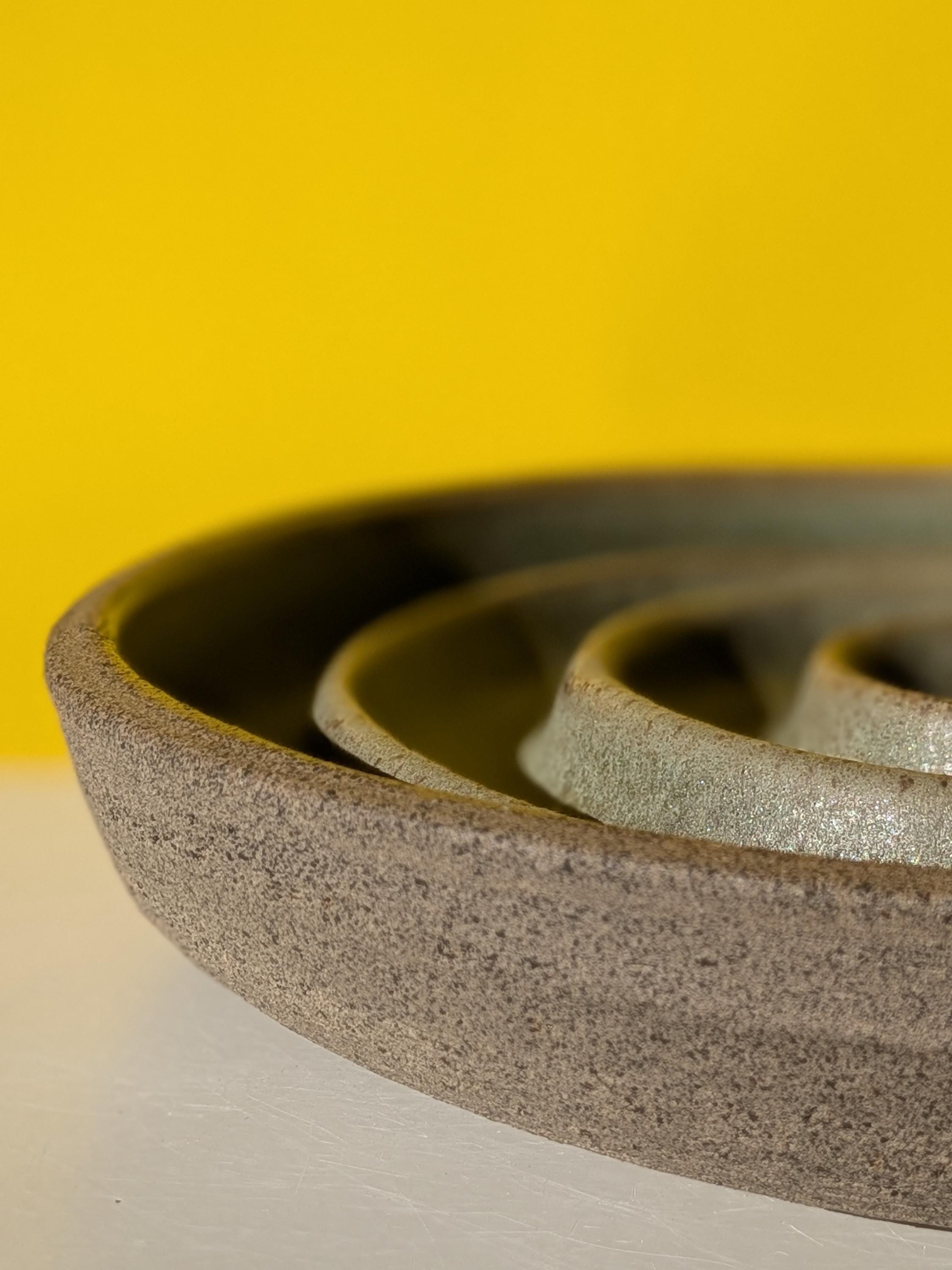 Ceramic Slow Feeder for Cats & Small Dogs – Bowl in Soft Green - Grey Clay – For Relaxed Eating – Gift Pet Owners - Image 4