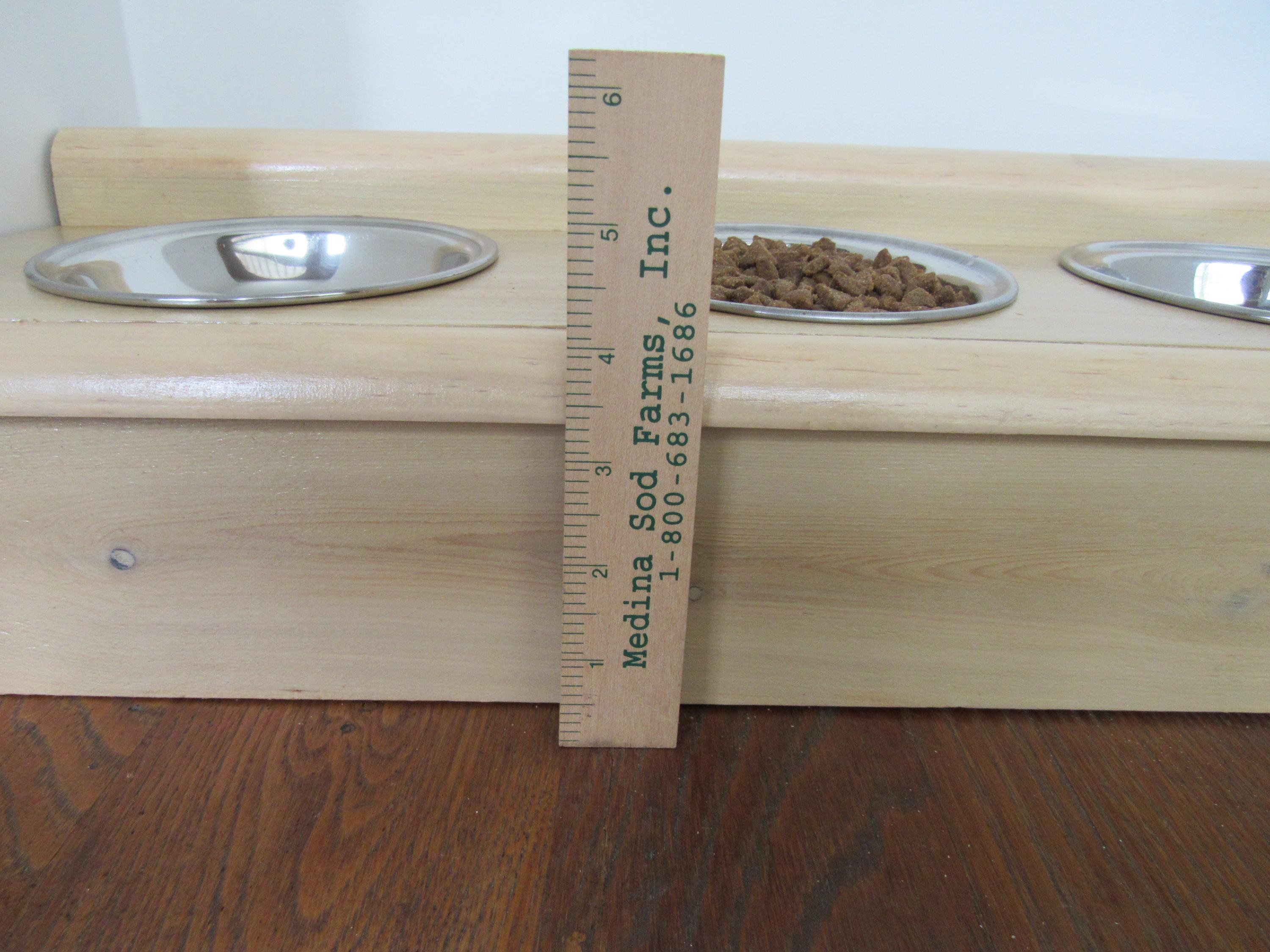 Cedar cat feeder with 3 shallow whisker friendly stainless steel bowls - Image 9